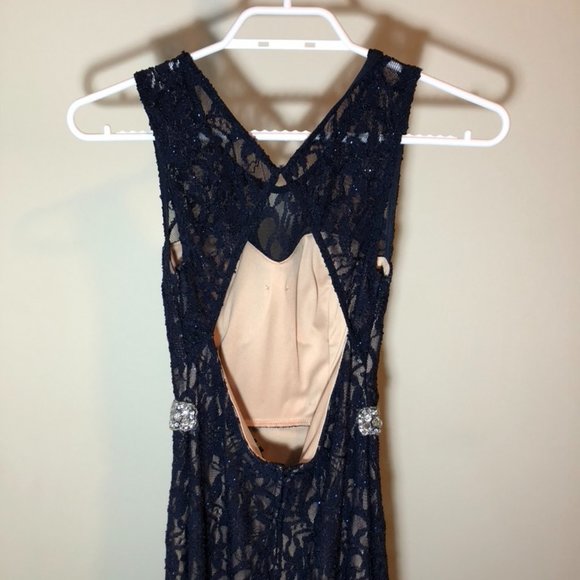 Size 3 City Triangles Glitter Lace Gown with Slit - Picture 6 of 10